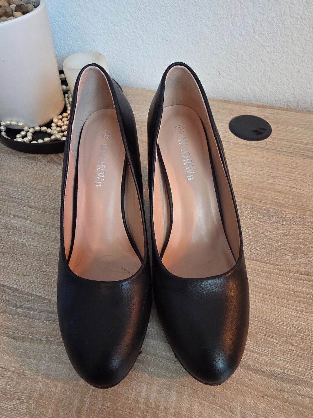 3.5" Black Pumps - Size 9